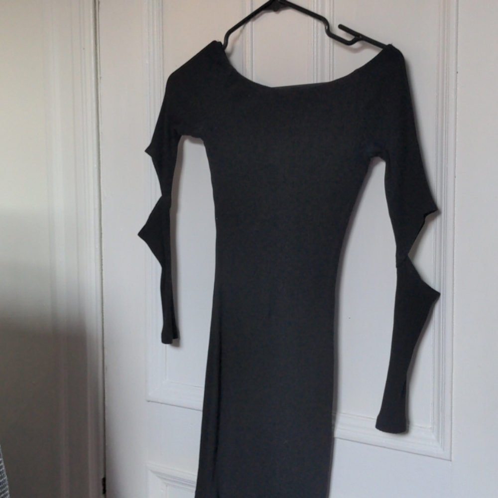 Off shoulder long sleeve dress
